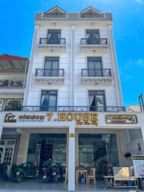 7.HOUSE